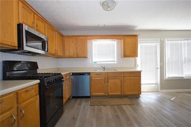 Building Photo - 3292 Shady Valley Ct SW