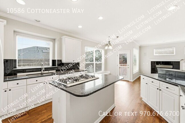 Building Photo - 10586 Cottoneaster Way