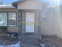 Building Photo - 3 Bedroom, 1 Bath House