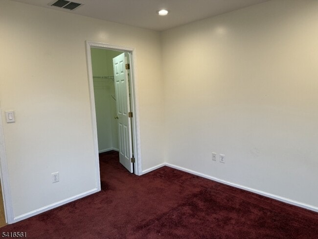 Building Photo - 1704 Bergen Ct