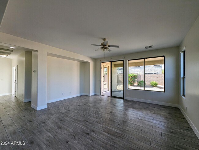 Building Photo - 15432 W Tasha Cir