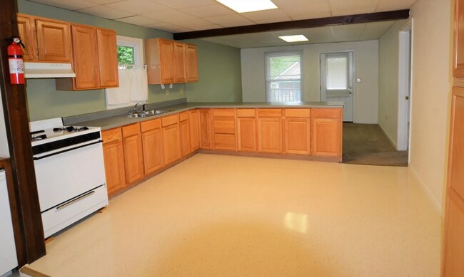 Building Photo - Bungalow Near Downtown Bloomington – *6 mo...