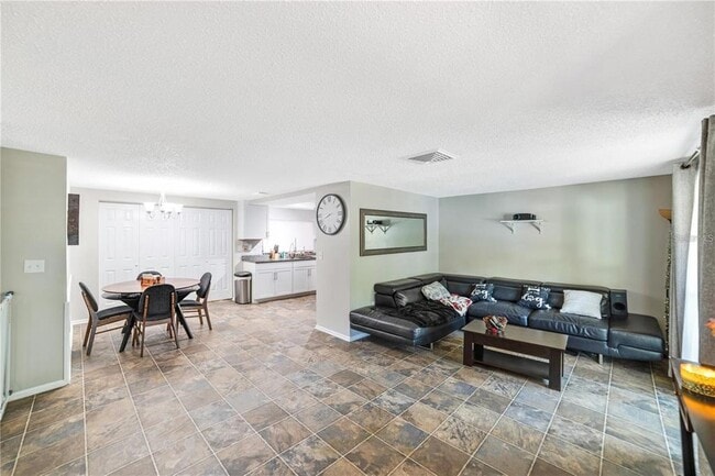Building Photo - 8019 Beaver Creek Loop