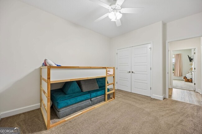 Building Photo - 152 Verano St