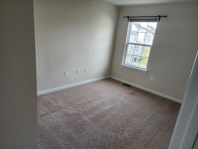 Bed Room 4 - 7013 Southmoor St