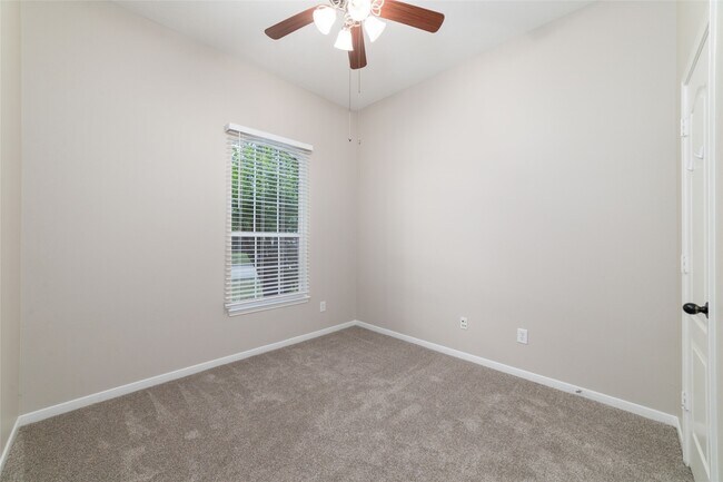 Building Photo - 2951 Smokey Forest Ln