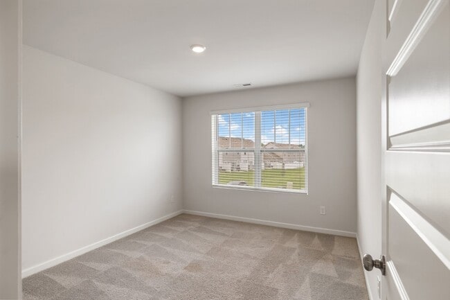 Building Photo - 416 Alcott Way