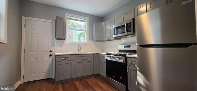 Building Photo - 1438 S Marston St