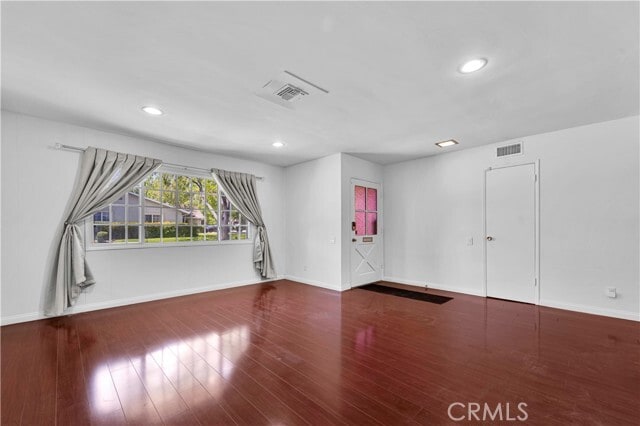 Building Photo - 6656 Cleomoore Ave