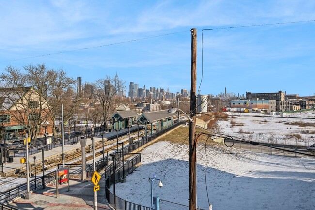 Building Photo - 203-205 Randolph Ave