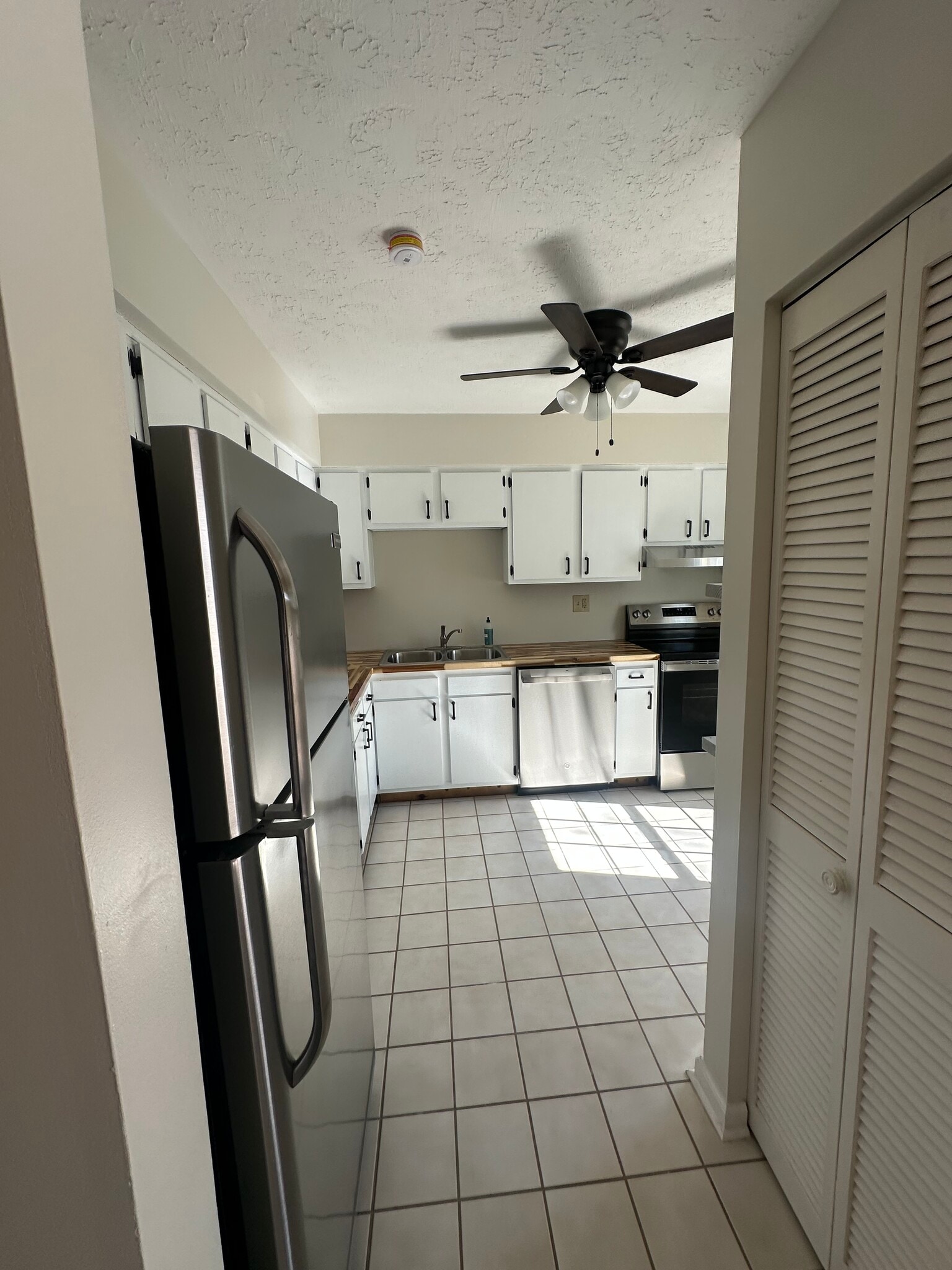 Building Photo - 763 Spring Meadows Dr