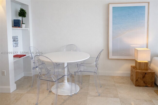 Building Photo - 6917 Collins Ave