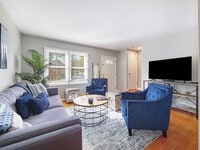 Building Photo - 421 S 7th St