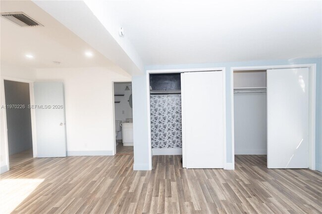 Building Photo - 772 Pennsylvania Ave