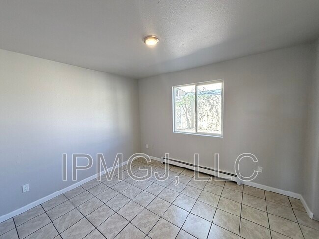 Building Photo - 3246.5 Downey Ct