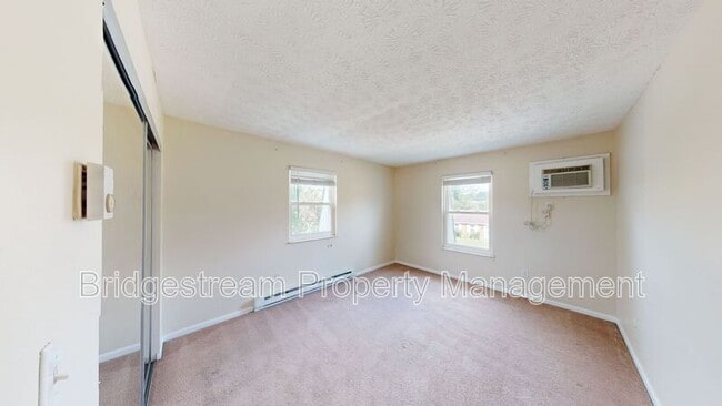 Building Photo - 1431 Minstrel Dr