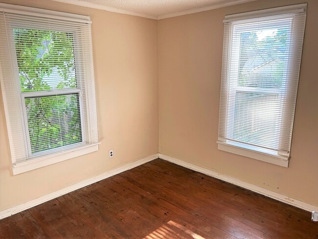 Building Photo - 1200 S Atlanta Pl