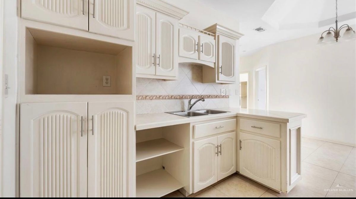 Building Photo - 2013 Agua Fina Ave