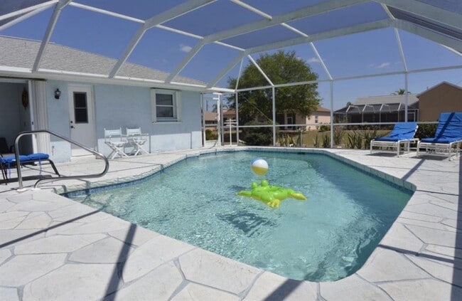 Building Photo - 2082 Onondaga Ln