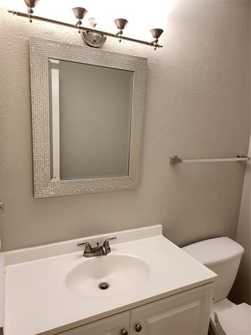 Building Photo - 3335 Briaroaks Dr