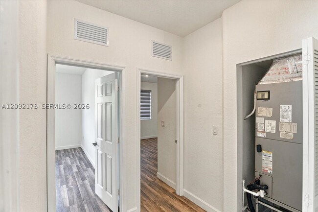 Building Photo - 336 NE 210th Way
