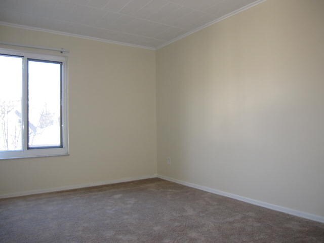 Building Photo - TRENT 557