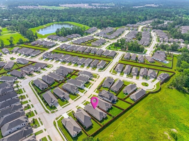 Building Photo - 8145 Overland Grv