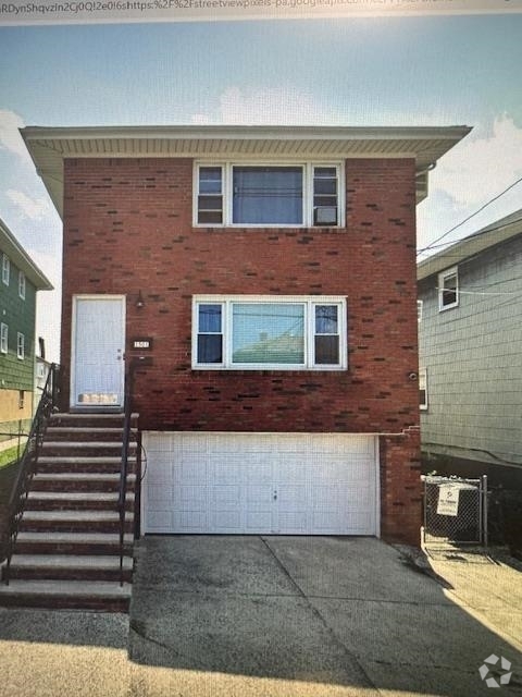 Building Photo - 1501 72nd St