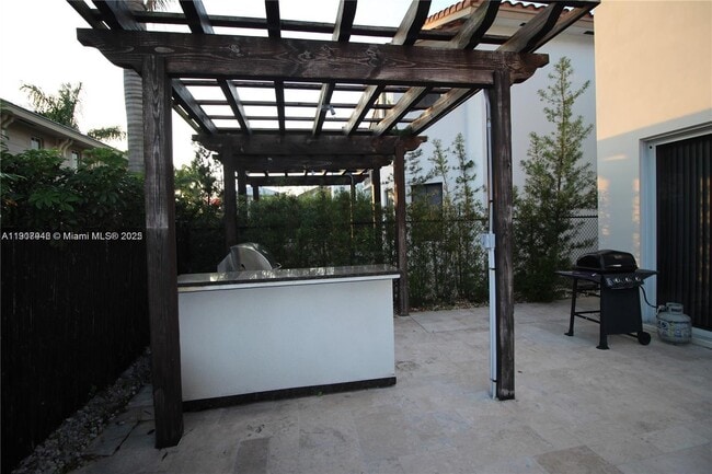 Building Photo - 10564 NW 70th Ln