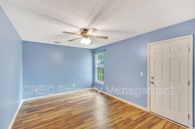 Building Photo - 207 Lynton Ct