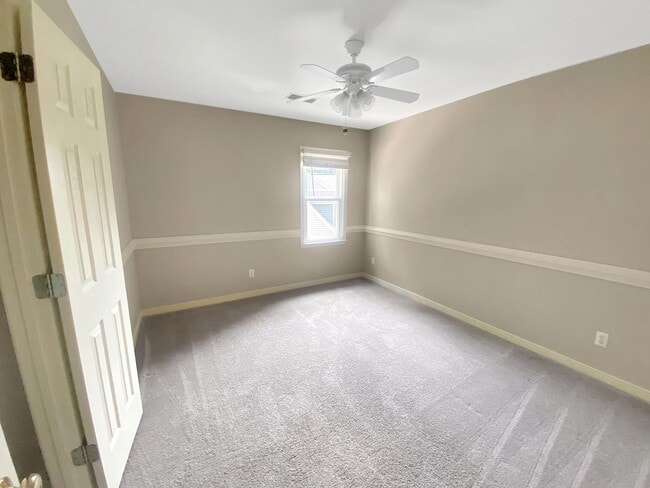 Building Photo - Spacious 4 Bedroom Home in Pebble Creek!