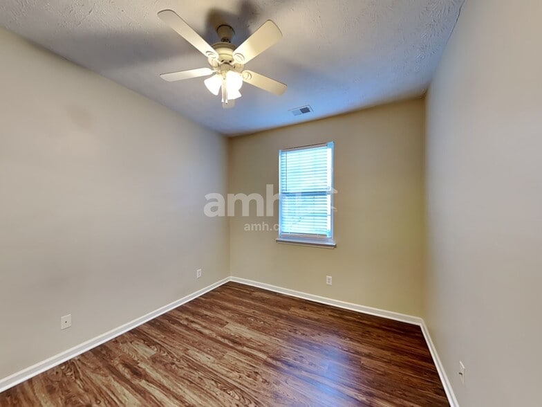 Building Photo - 408 Windcroft Cir NW