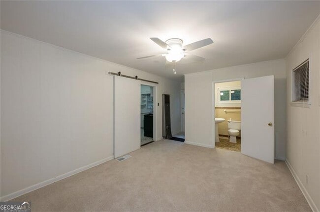 Building Photo - 2293 Vistamont Dr