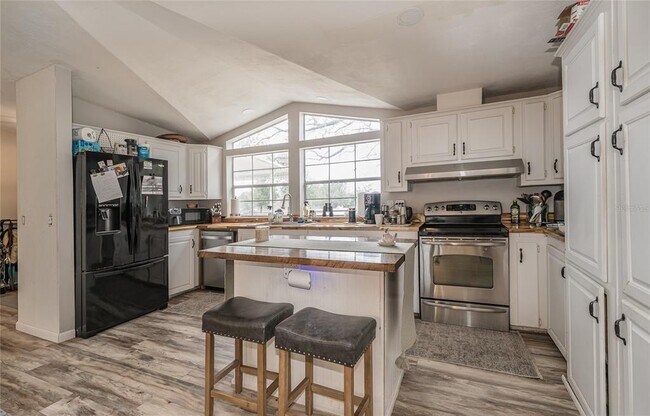 Building Photo - 8540 Boyt Rd