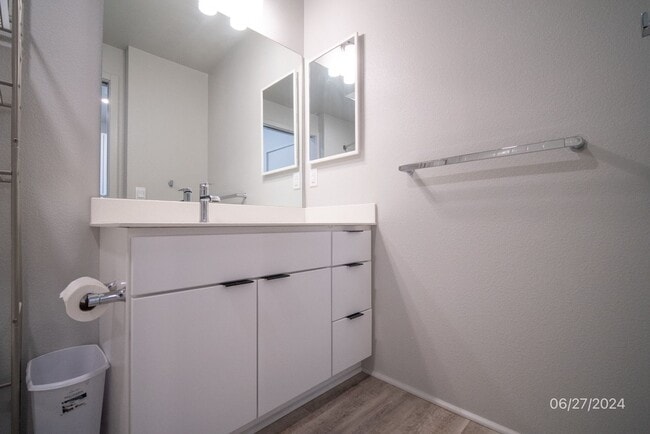 Building Photo - Studio with full bath in Kaikoi at Hoopili
