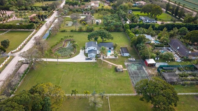 Building Photo - 7601 NW 82nd Terrace