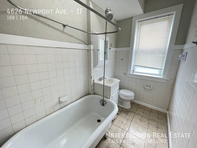 Building Photo - 4624-4626 Newport Ave