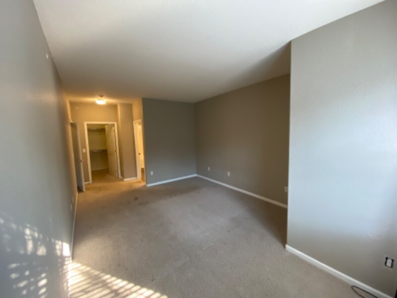 Building Photo - 8497 S Hoyt Way