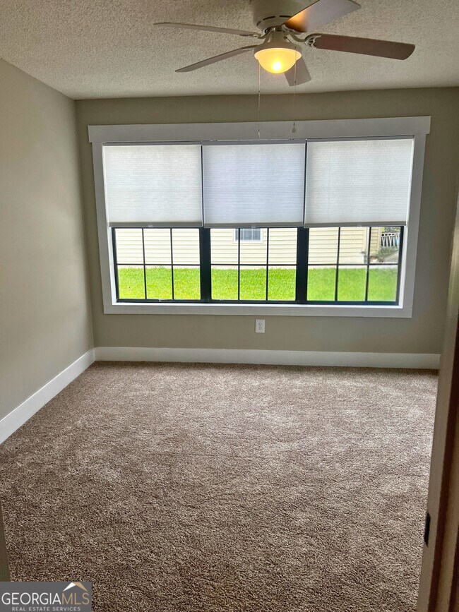 Building Photo - 124 Wolfbay Cir