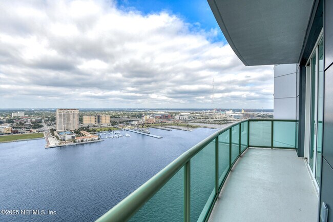 Building Photo - 1431 Riverplace Blvd