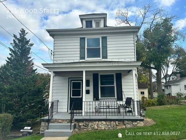 Primary Photo - 711 Wood St