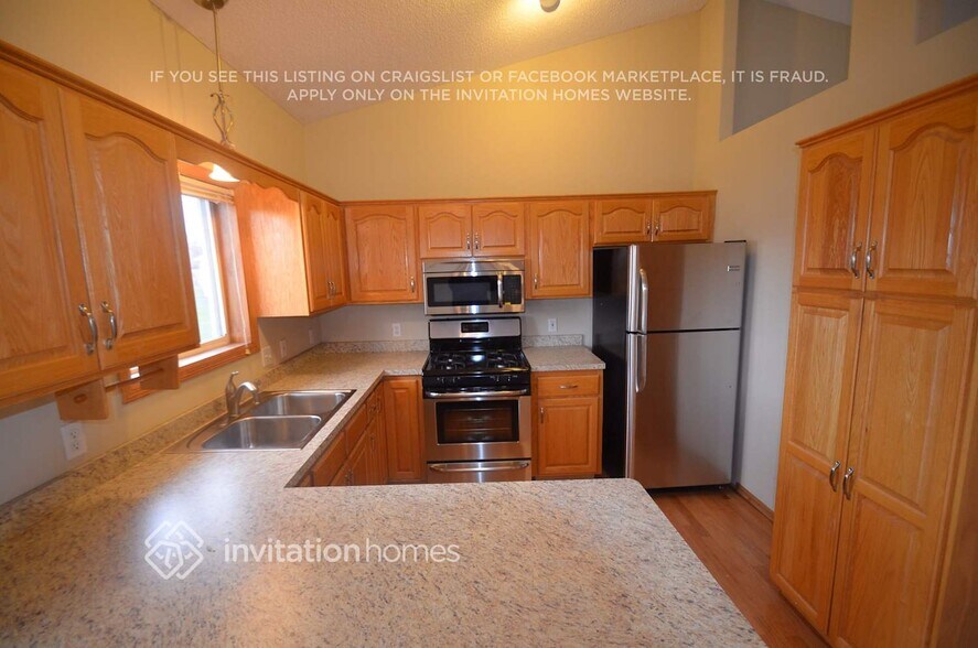 Building Photo - 3570 Kaiser Ct NE