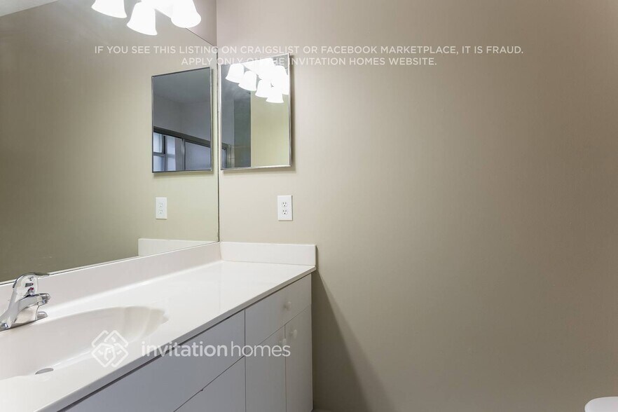 Building Photo - 1615 Grantham Dr