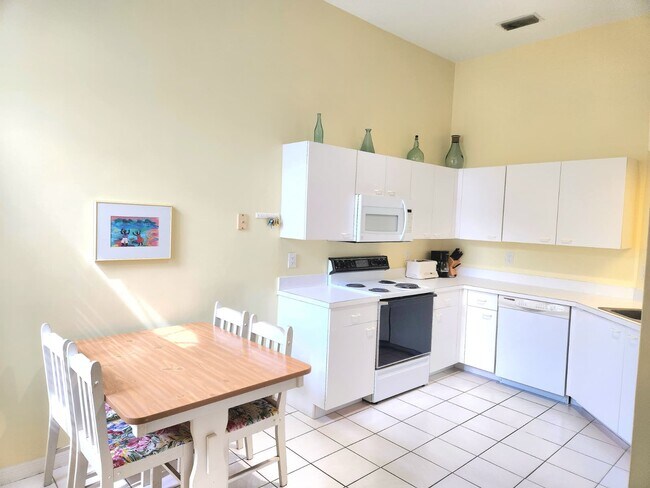 Building Photo - 2820 Citrus Lake Dr