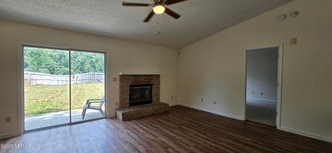 Building Photo - 7879 Georgia Jack Dr N