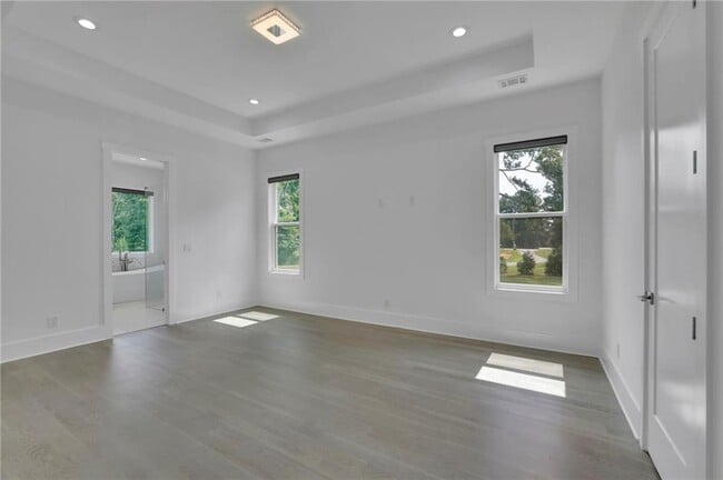 Building Photo - 2964 Old Peachtree Rd NE