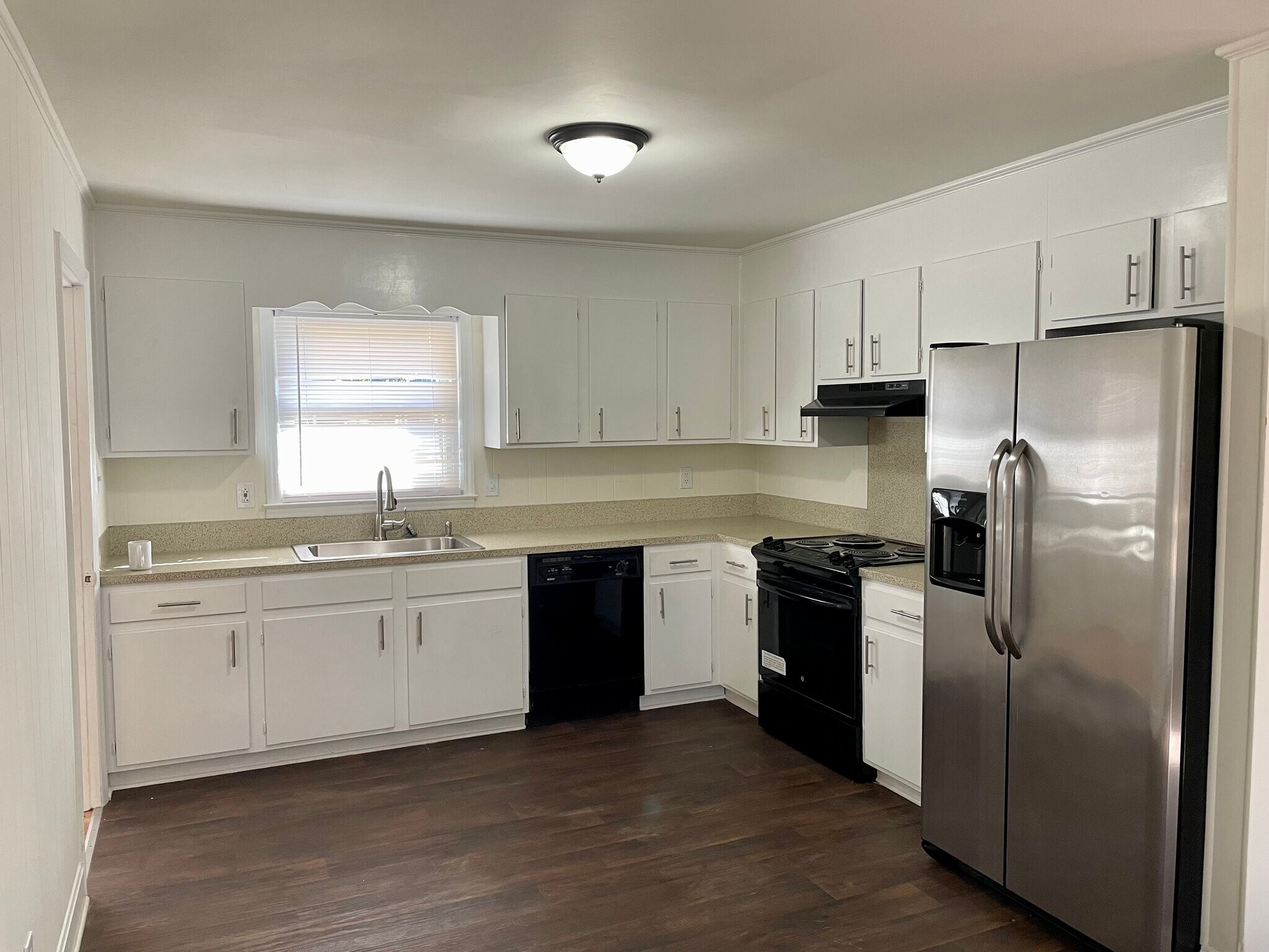 Building Photo - 6524 Idlebrook Dr