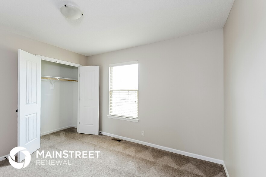 Building Photo - 1019 Rockville Terrace