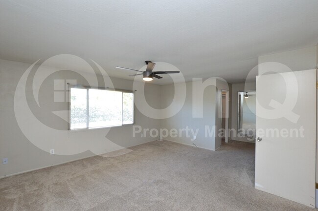Building Photo - 4028 N Granite Reef Rd