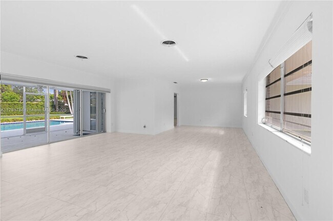 Building Photo - 13790 SW 80th Ave